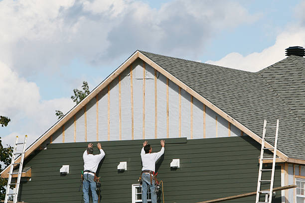 Professional Siding Replacement technician working in Bethel, NC